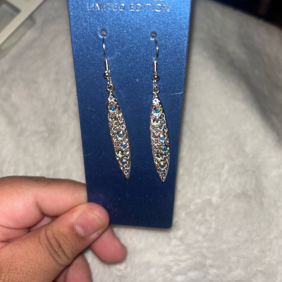 Elegant Silver and Multicolor Crystal Earrings with Swarovski crystals - Picture 1 of 3